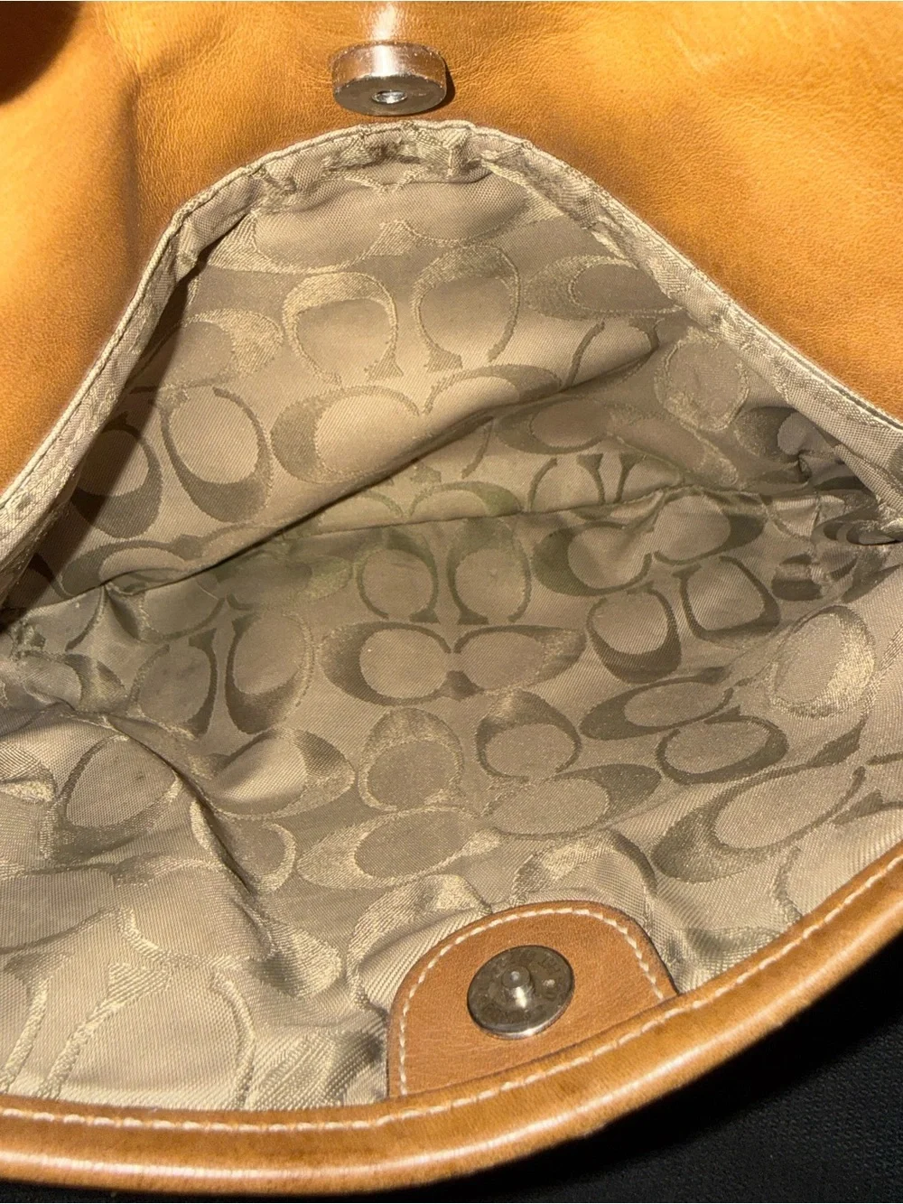 Coach 9549 Soho Leather Hobo Shoulder Bag Camel Tan